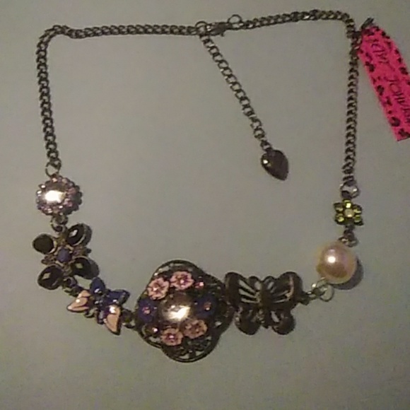 Nwt betsey johnson necklace - Picture 1 of 1